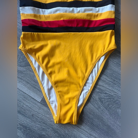 Solid & Striped x RE/DONE The Malibu One Piece Yellow - Picture 6 of 11
